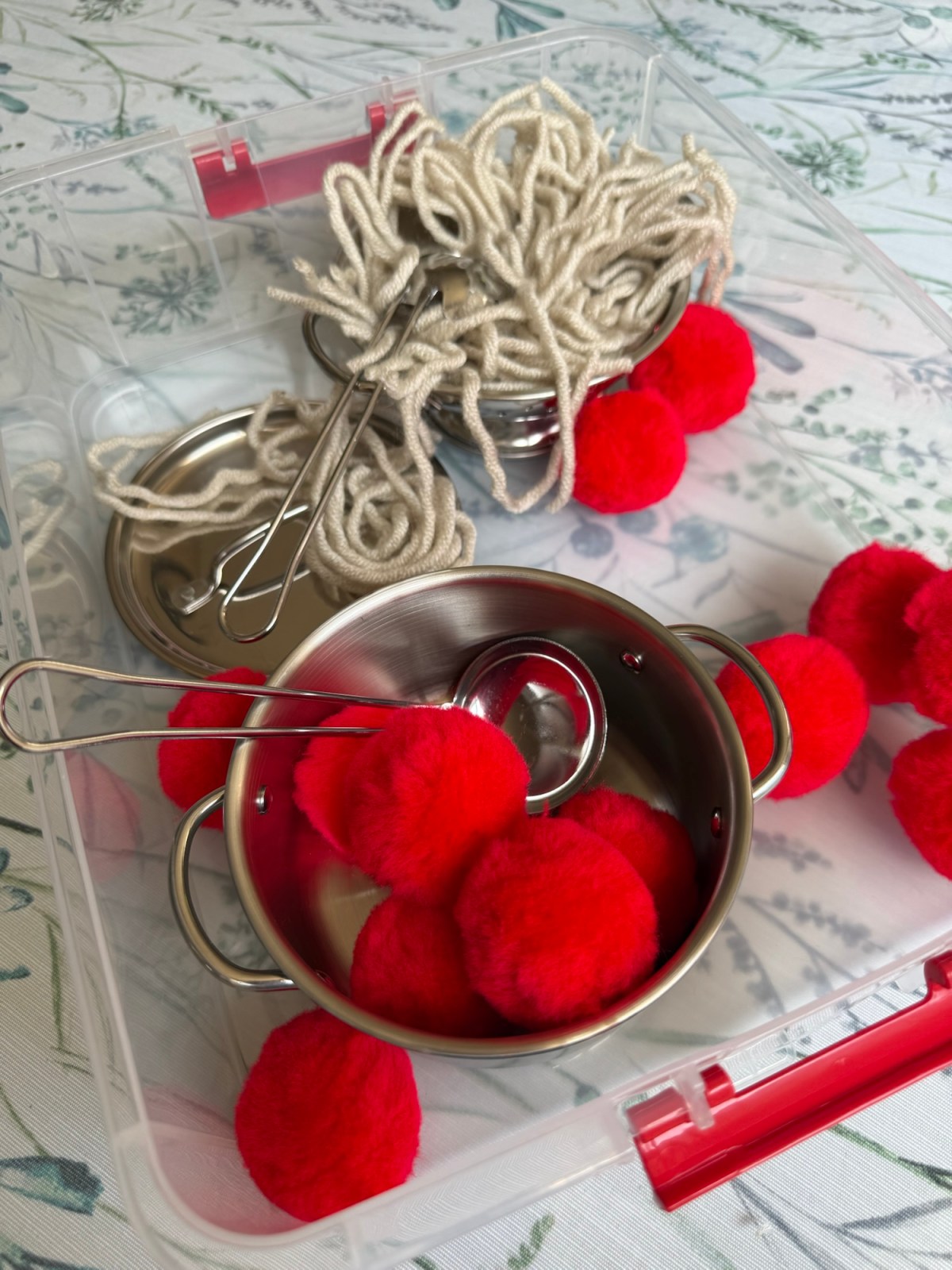 Spaghetti Dinner Sensory&nbsp;Bin